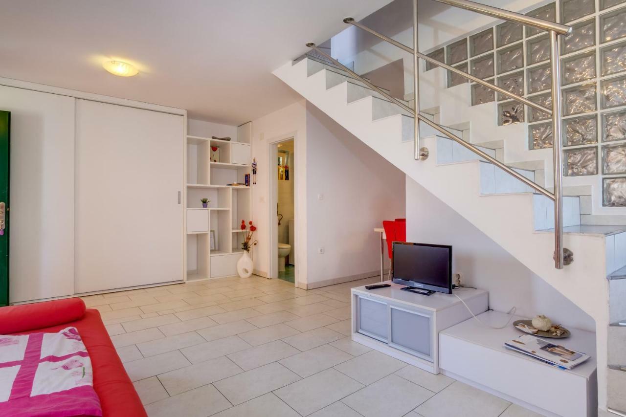 Apartman Natasa Mali Losinj Exterior photo